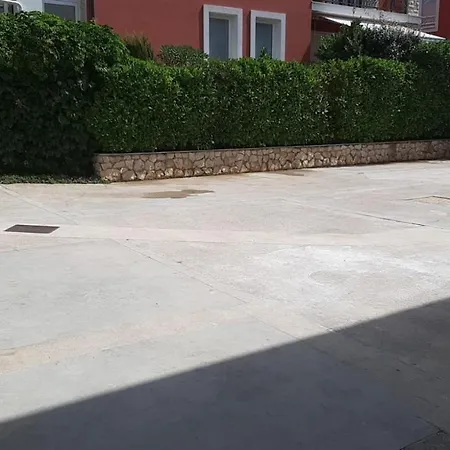 Small For 2 With Free Parking * Tribunj (Sibenik-Knin)