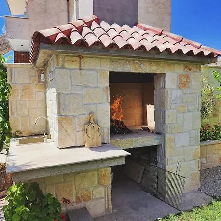 Small For 2 With Free Parking Apartment *